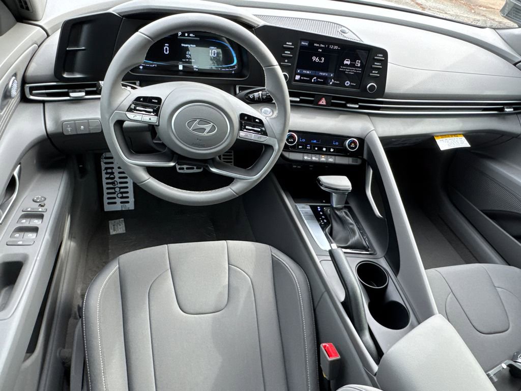 New 2026 Hyundai Elantra Sport image 13