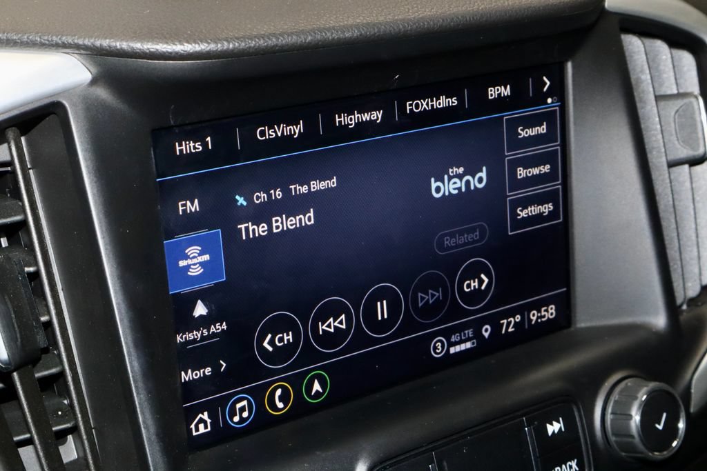 Used 2022 GMC Terrain SLE w/ Driver Convenience Package FWD image 4
