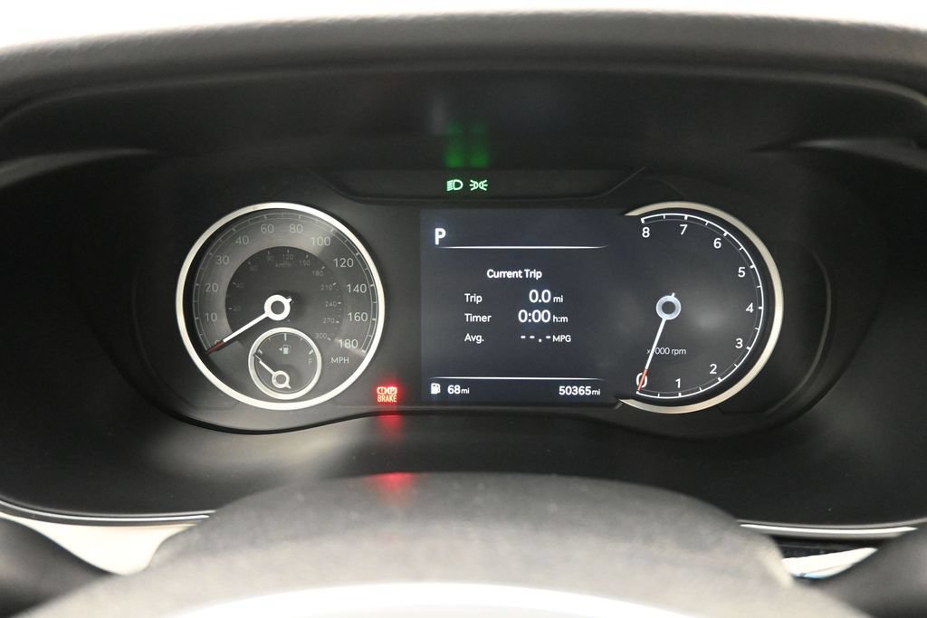 Used 2024 Genesis G70 2.5T RWD image 14