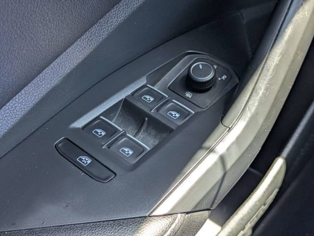Used 2025 Volkswagen Jetta S image 23