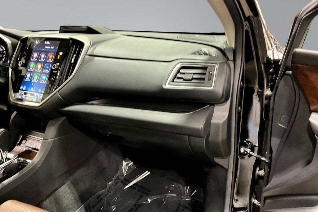 Used 2025 Subaru Ascent Touring w/ Popular Package #2 AWD/4WD image 27