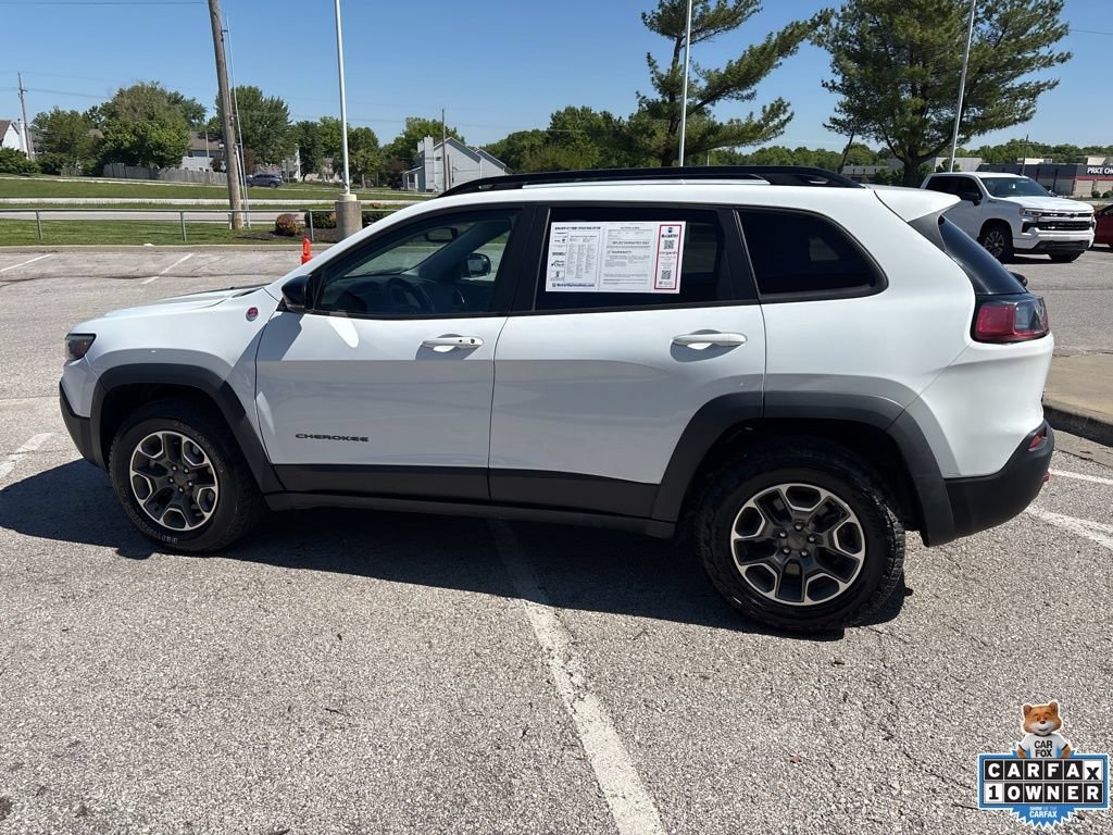 Used 2022 Jeep Cherokee Trailhawk w/ Comfort/Convenience Group AWD/4WD image 18