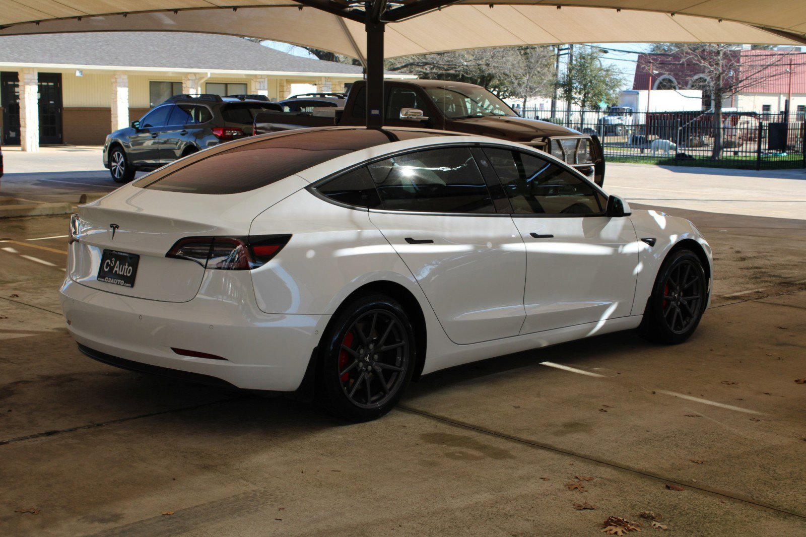Used 2018 Tesla Model 3 Long Range image 11