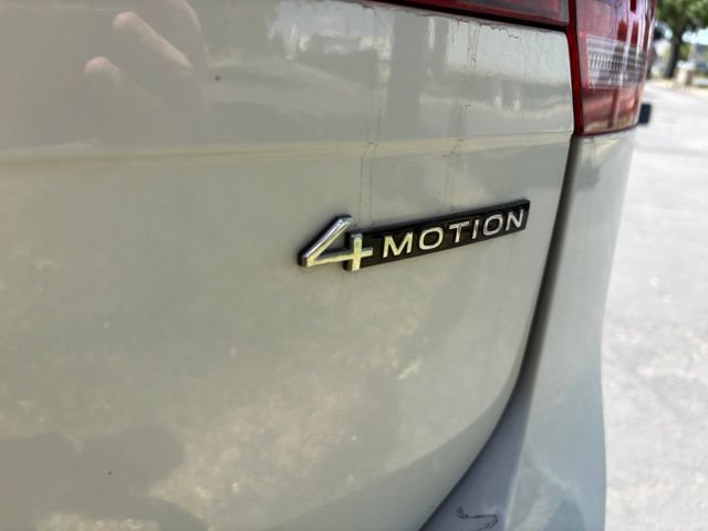 Used 2024 Volkswagen Tiguan SE AWD/4WD image 7