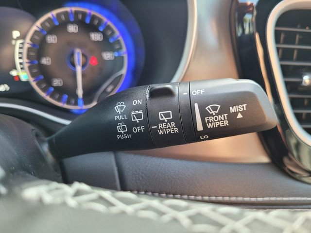 Used 2026 Chrysler Pacifica Select image 28