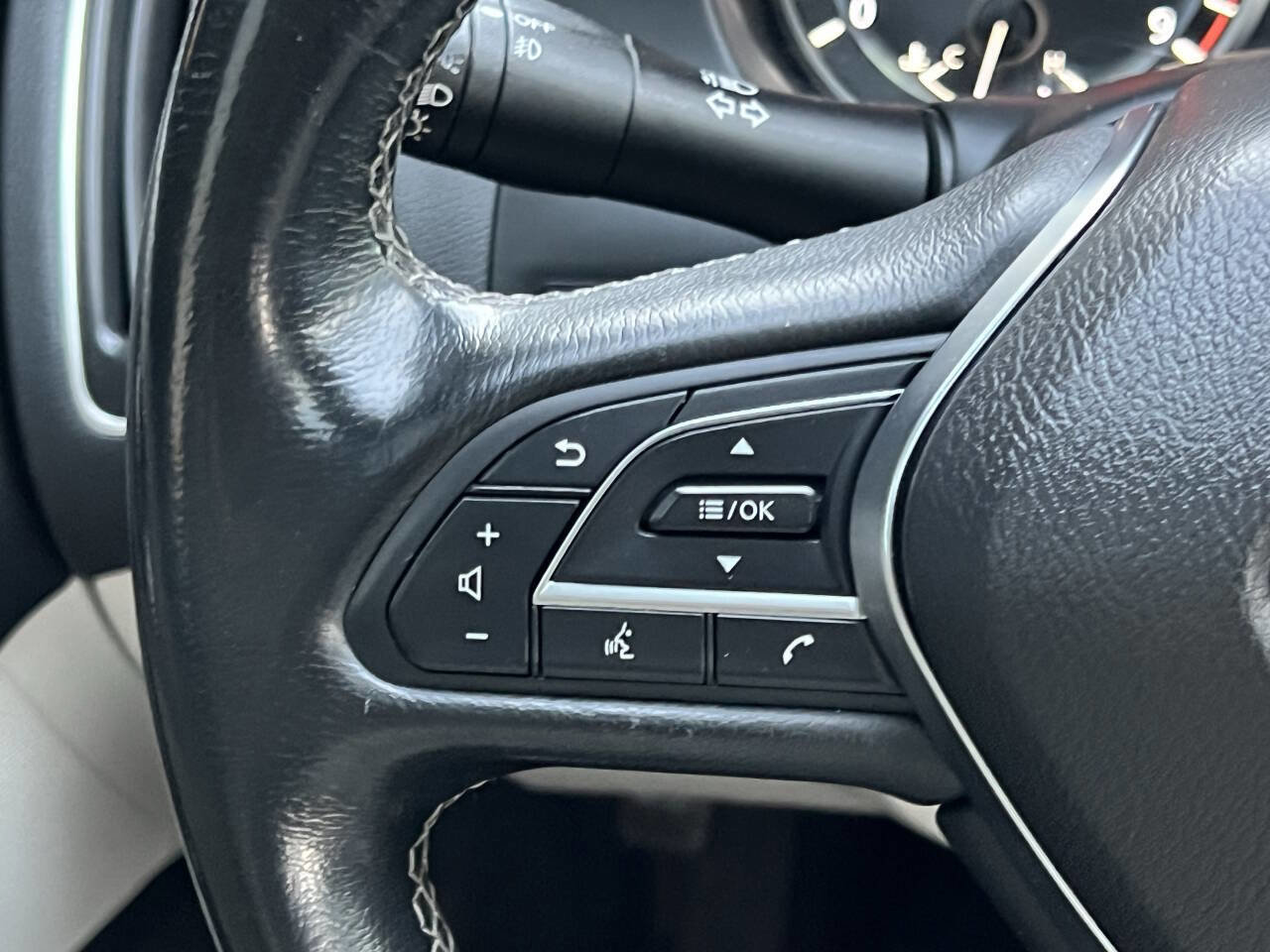 Used 2021 INFINITI Q50 Luxe w/ Cargo Package image 24