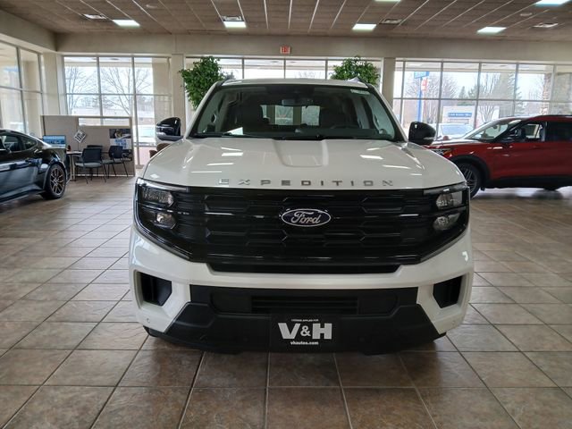 New 2025 Ford Expedition Active AWD/4WD image 2