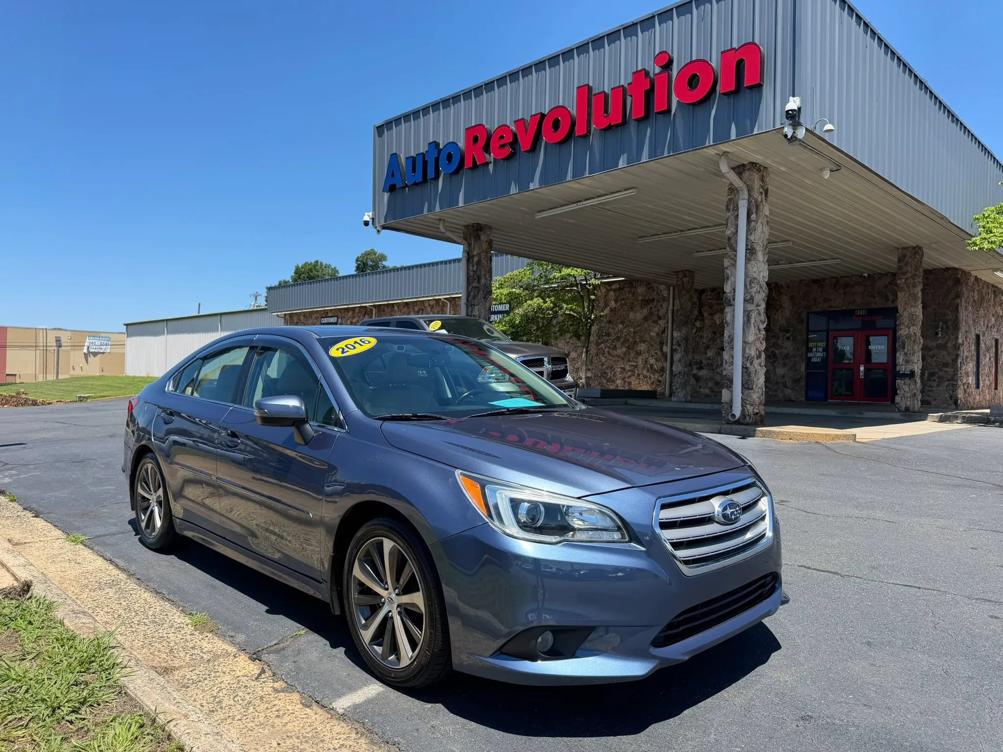 Used 2016 Subaru Legacy 3.6R Limited AWD/4WD image 1