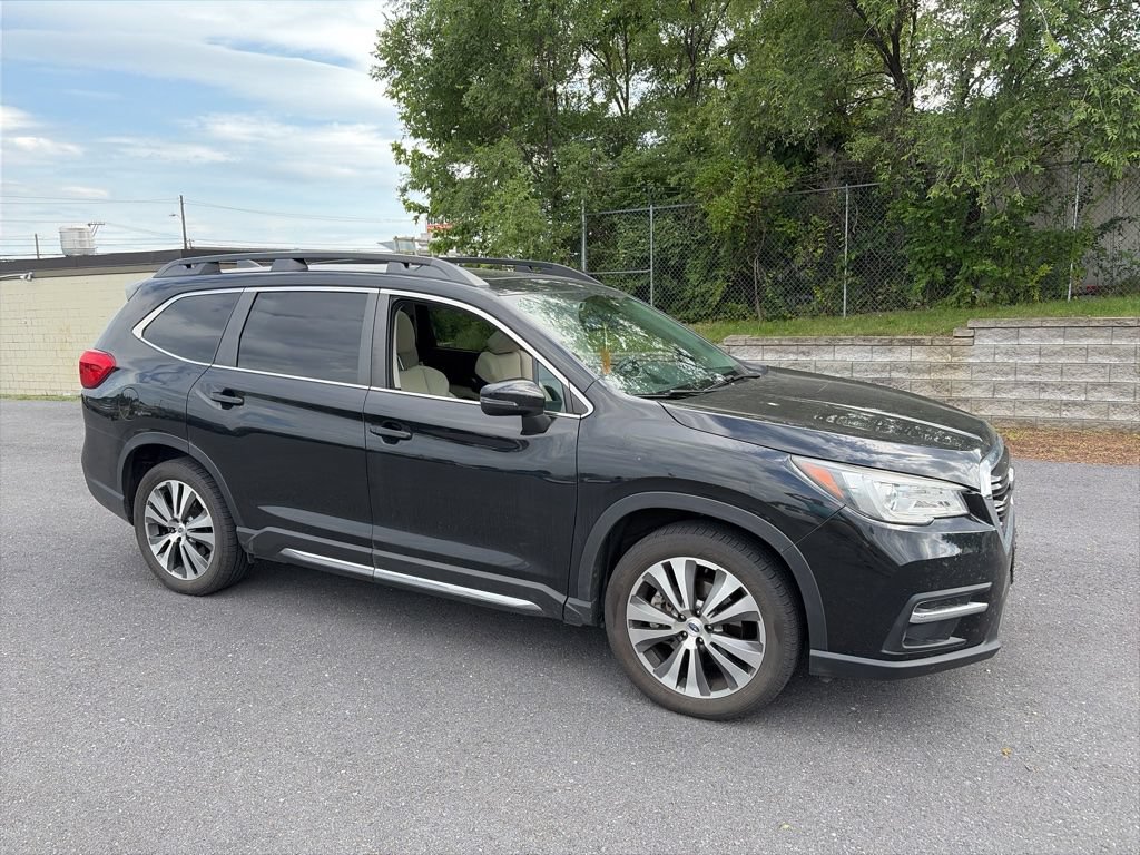 Used 2022 Subaru Ascent Limited w/ Technology Package AWD/4WD image 1