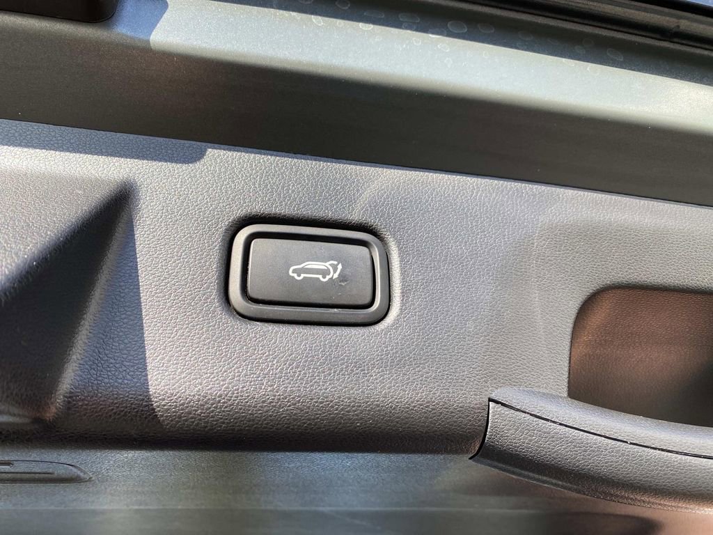 Used 2023 Hyundai Tucson Limited image 6