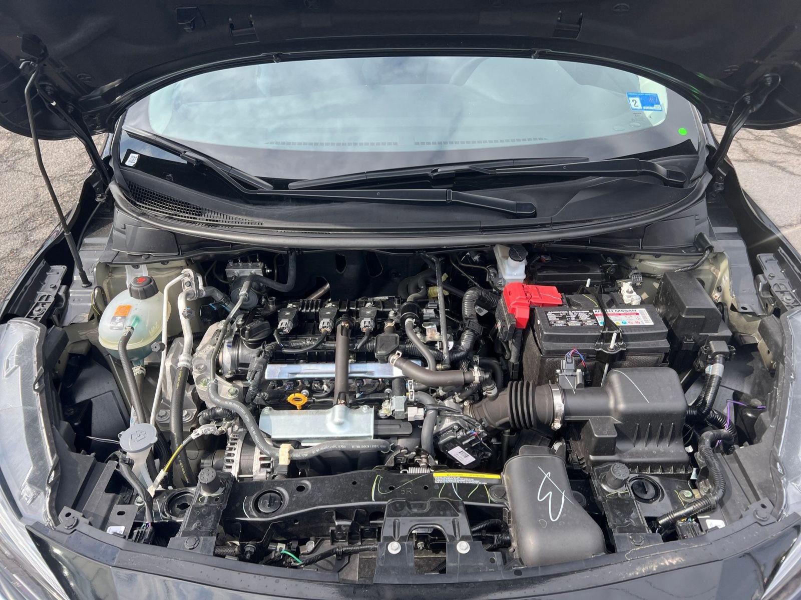 Used 2025 Nissan Versa SV w/ Trunk Package image 31