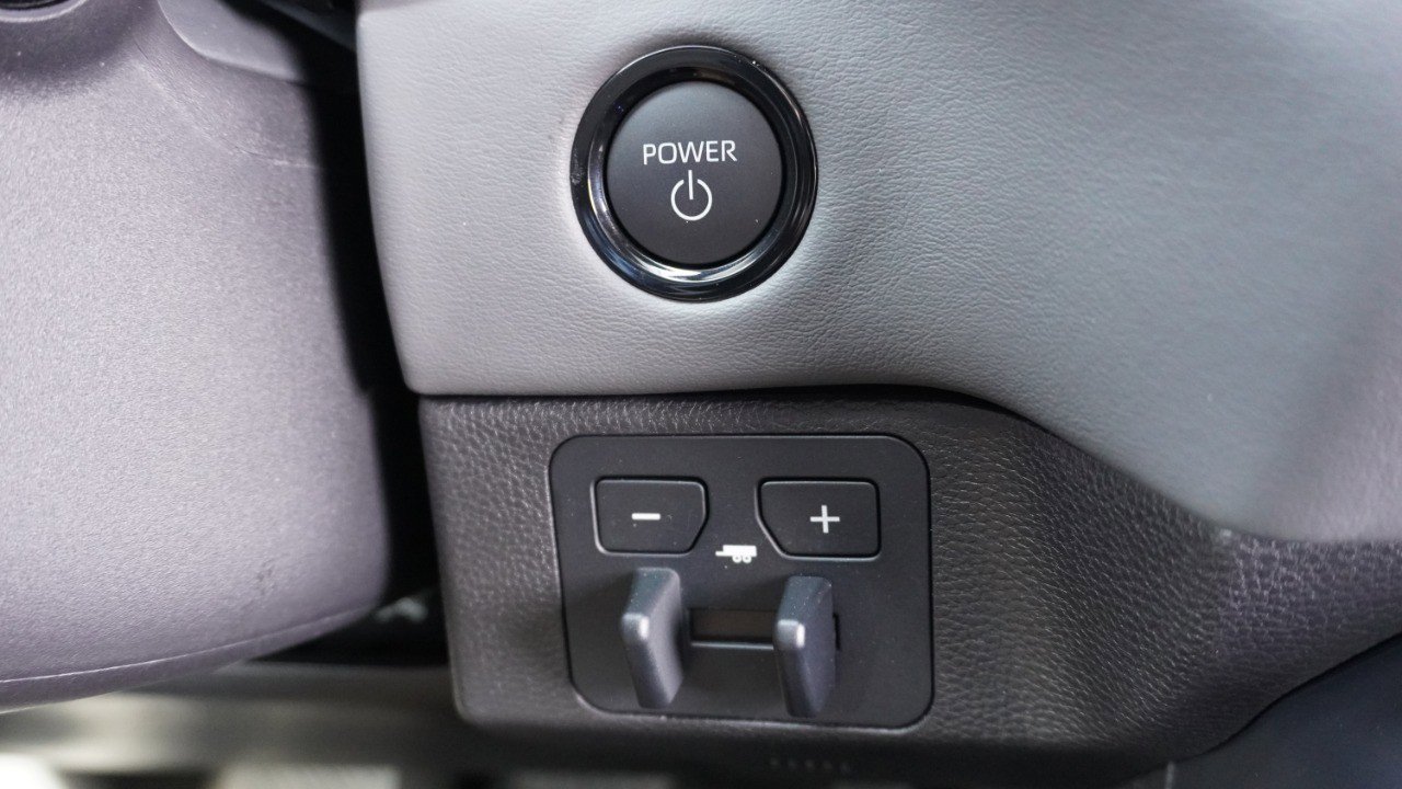 Used 2026 Toyota Sequoia Capstone image 21