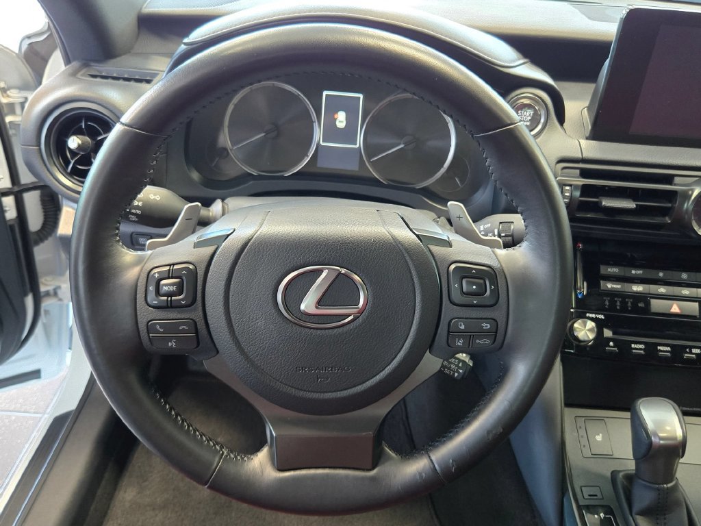 Used 2024 Lexus IS 350 F Sport RWD image 16