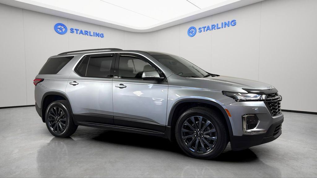 Used 2023 Chevrolet Traverse RS image 12