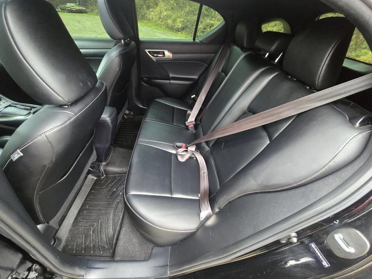 Used 2014 Lexus CT 200h Base 4dr Hatchback image 37