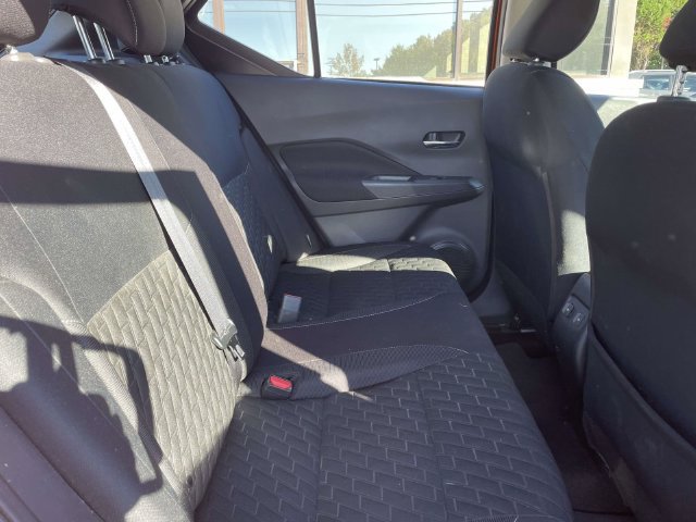 Used 2023 Nissan Kicks SV FWD image 10