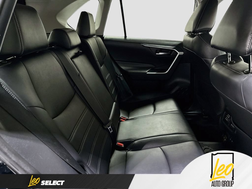 Used 2020 Toyota RAV4 XLE Premium AWD/4WD image 30