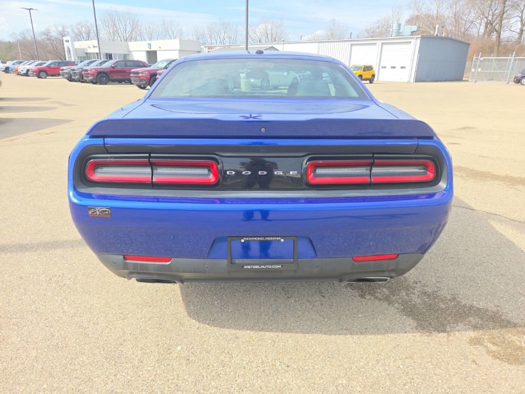 Used 2019 Dodge Challenger R/T image 6