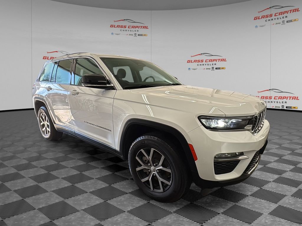 Used 2023 Jeep Grand Cherokee Limited image 1