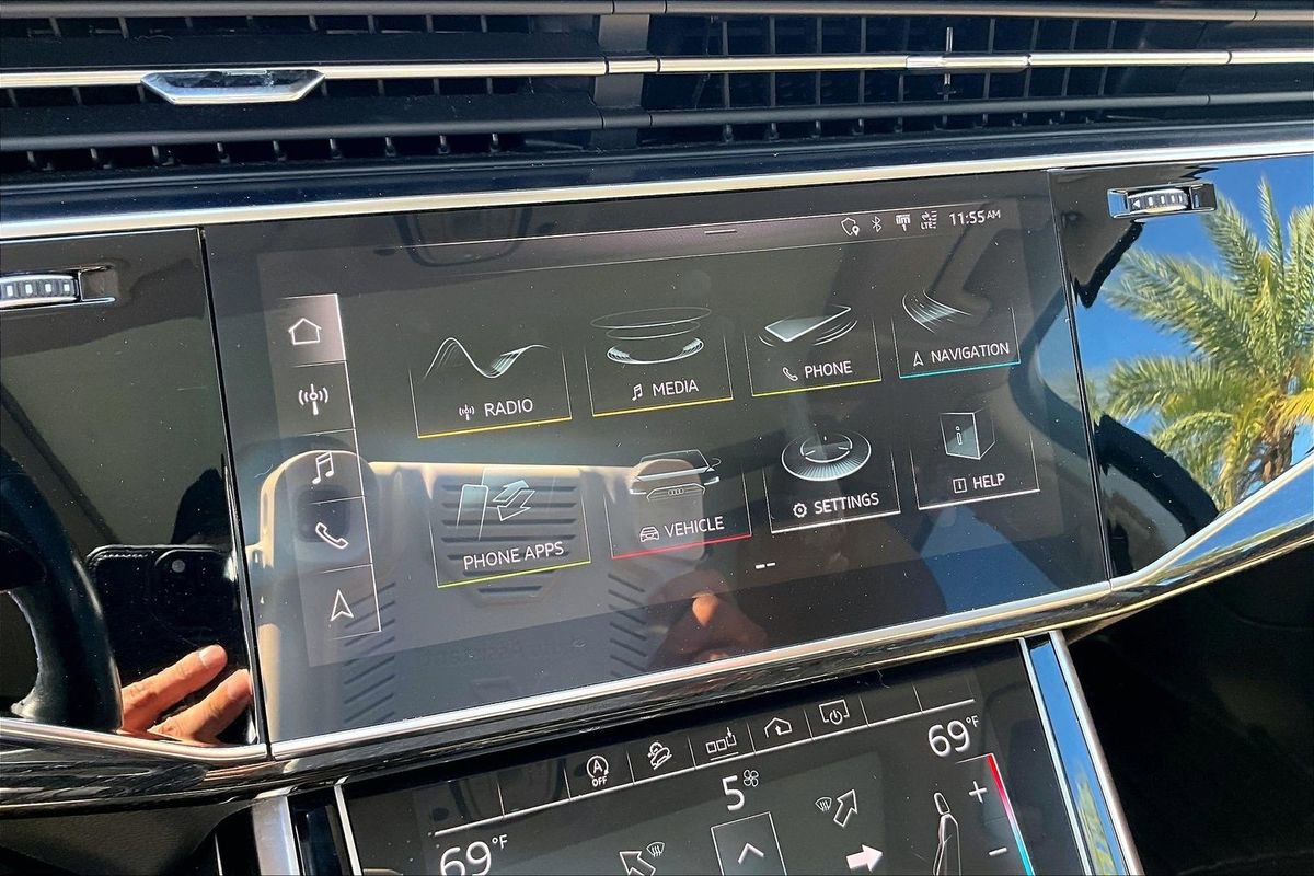 Used 2020 Audi Q7 3.0T Premium Plus image 14