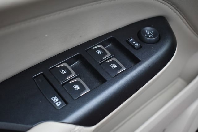 Used 2016 Cadillac SRX Performance w/ Driver Awareness Package FWD image 20