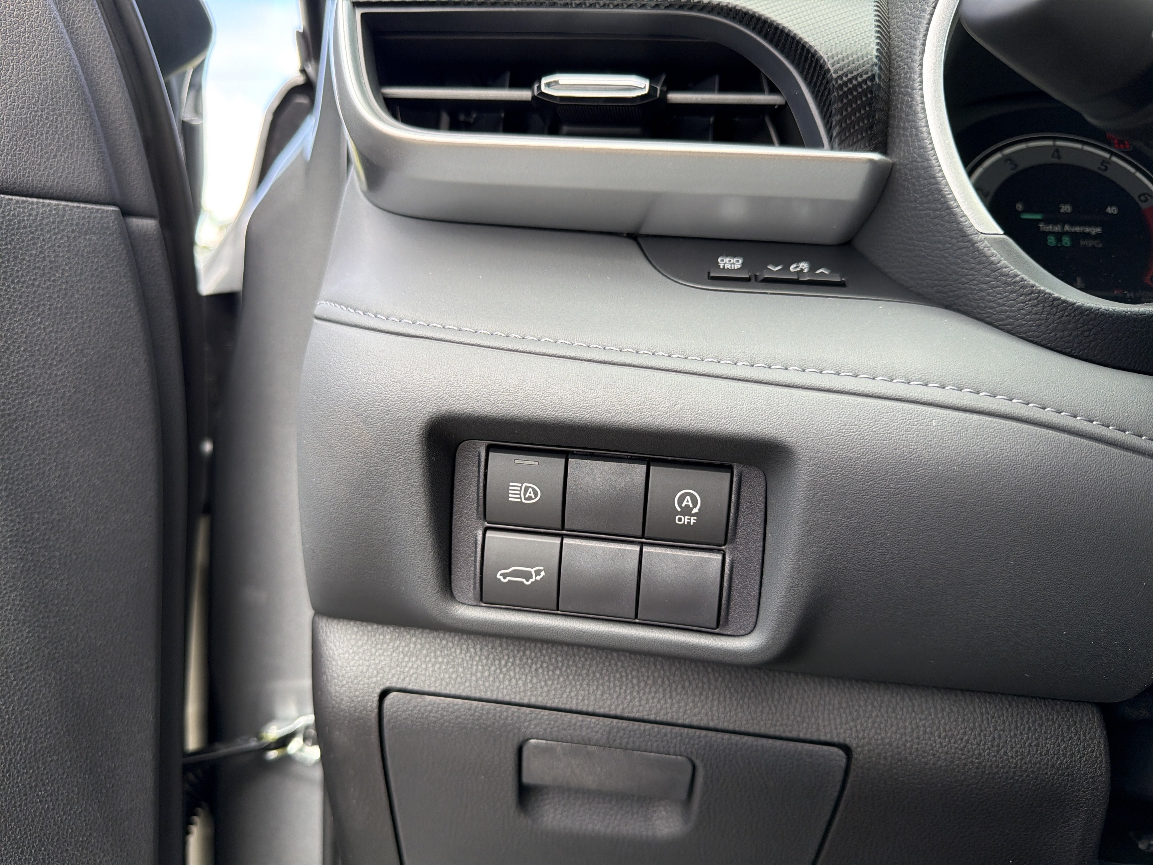 New 2026 Toyota Highlander XSE AWD/4WD image 17
