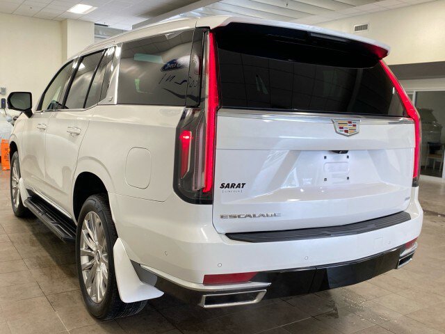 Used 2021 Cadillac Escalade Premium Luxury w/ Performance Package AWD/4WD image 5