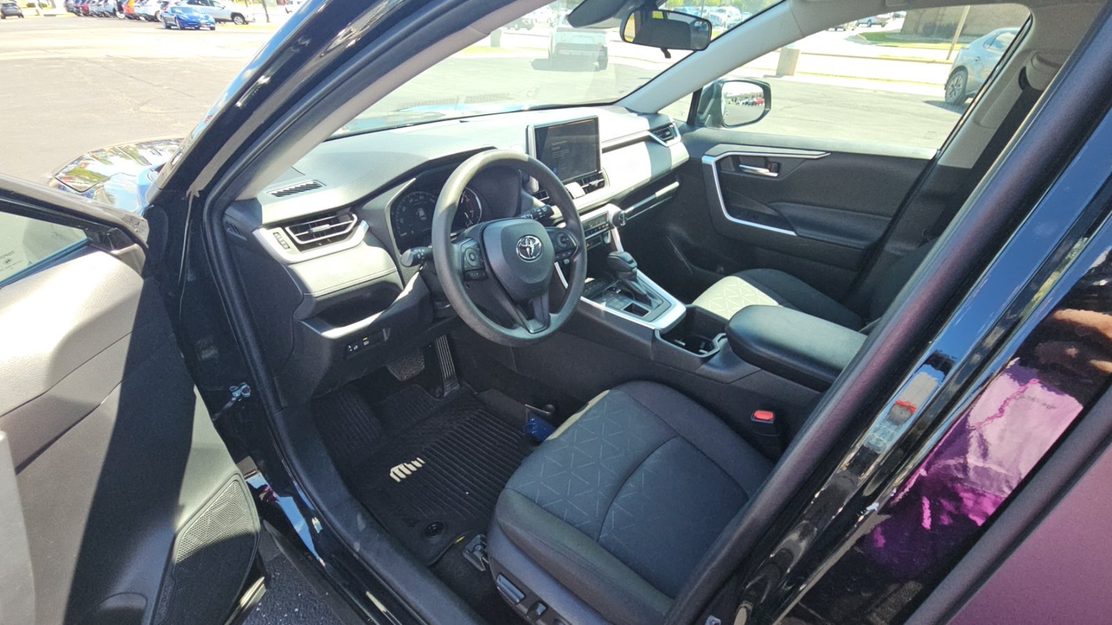 Certified 2025 Toyota RAV4 XLE AWD/4WD image 24