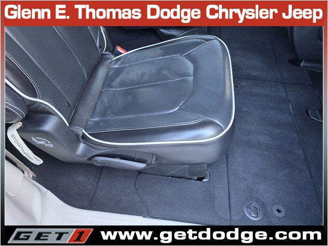 Certified 2024 Chrysler Pacifica Limited image 32