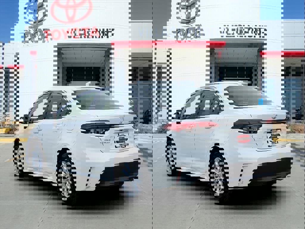 Certified 2026 Toyota Corolla XLE image 3