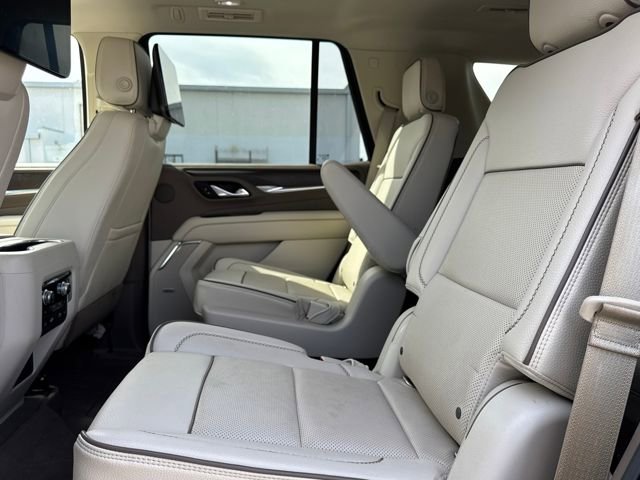 Used 2021 GMC Yukon Denali w/ Denali Premium Package image 11