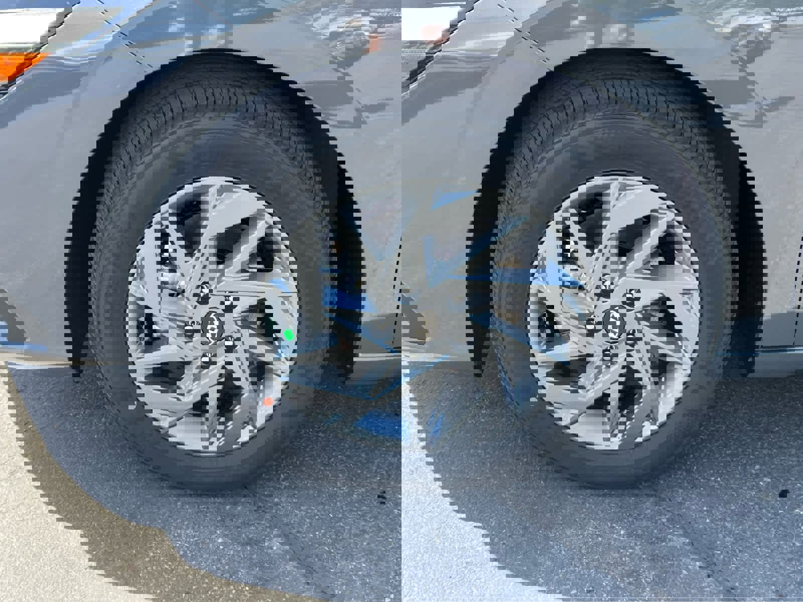 New 2026 Hyundai Elantra Blue FWD image 13