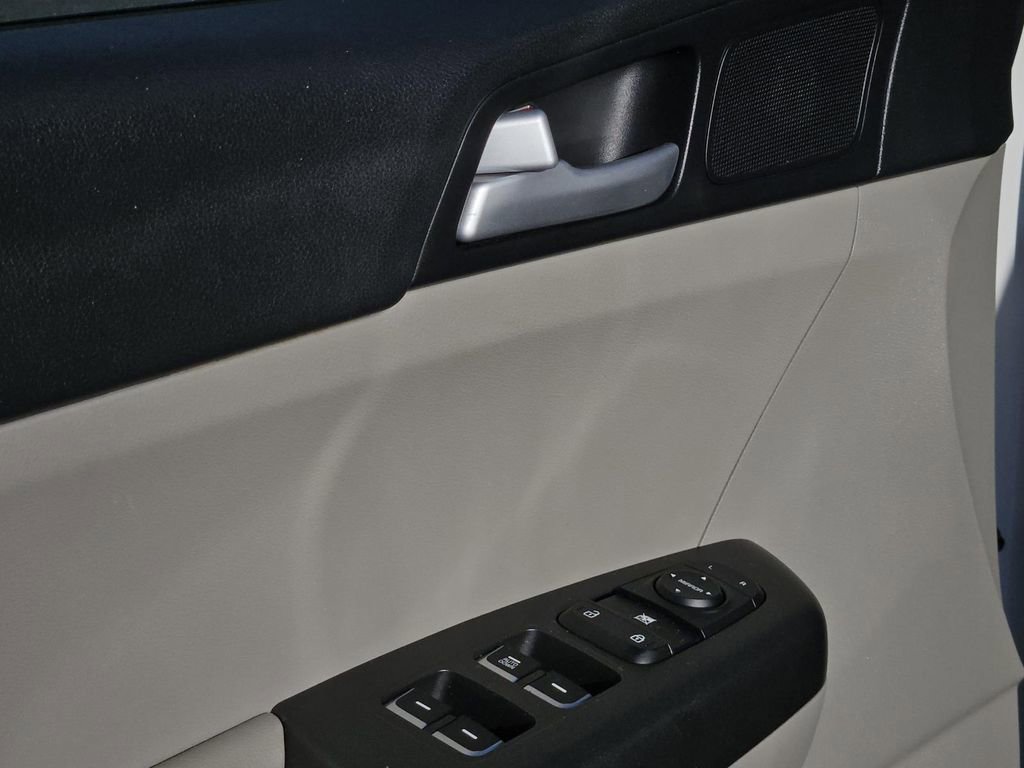 Used 2020 Kia Sportage LX image 26