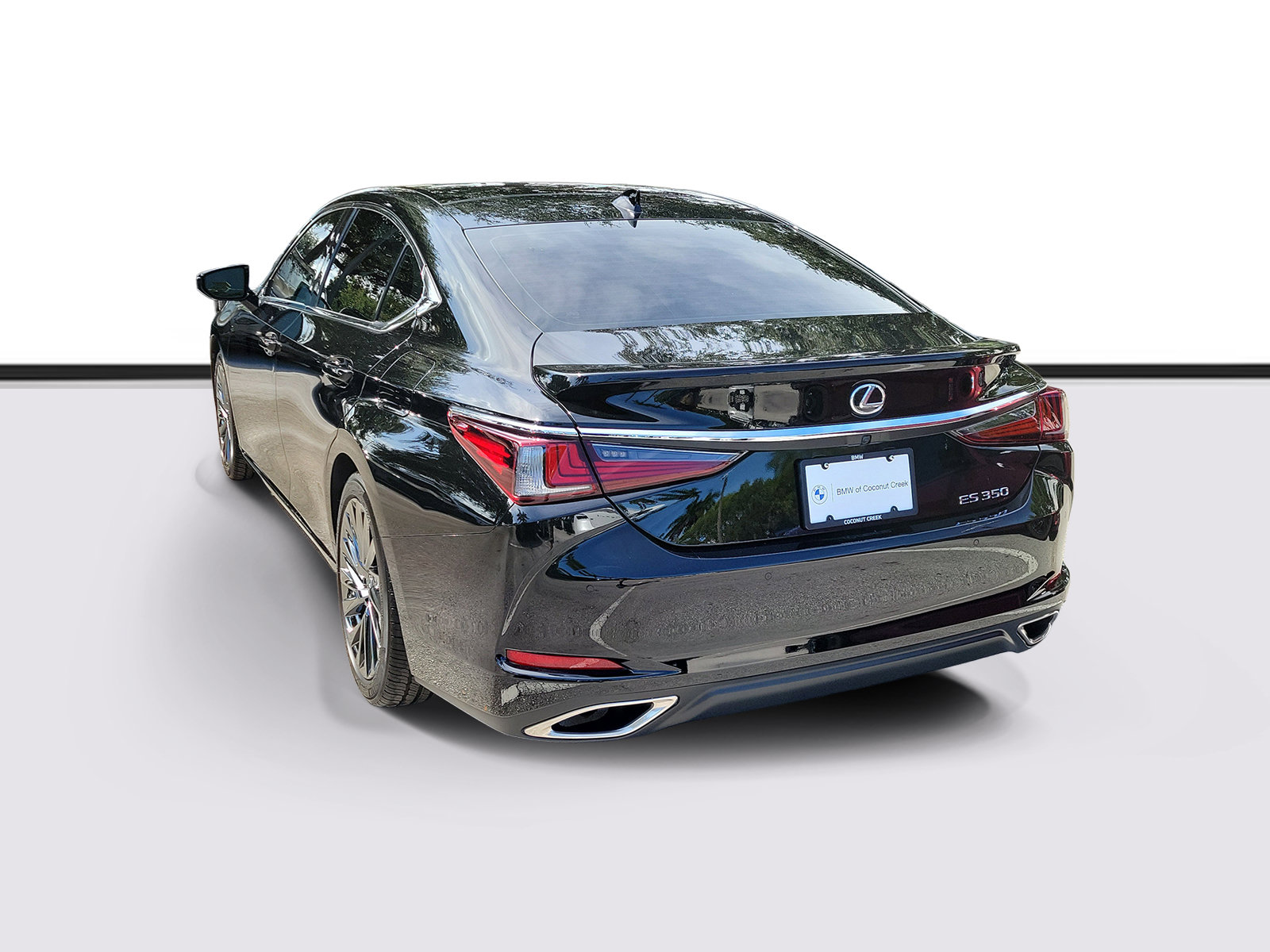 Used 2024 Lexus ES 350 Ultra Luxury w/ Accessory Package (Z2) FWD image 3