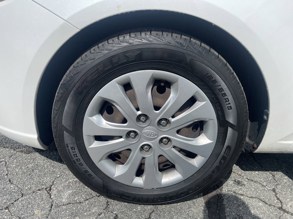 Used 2013 Kia Forte EX FWD image 30
