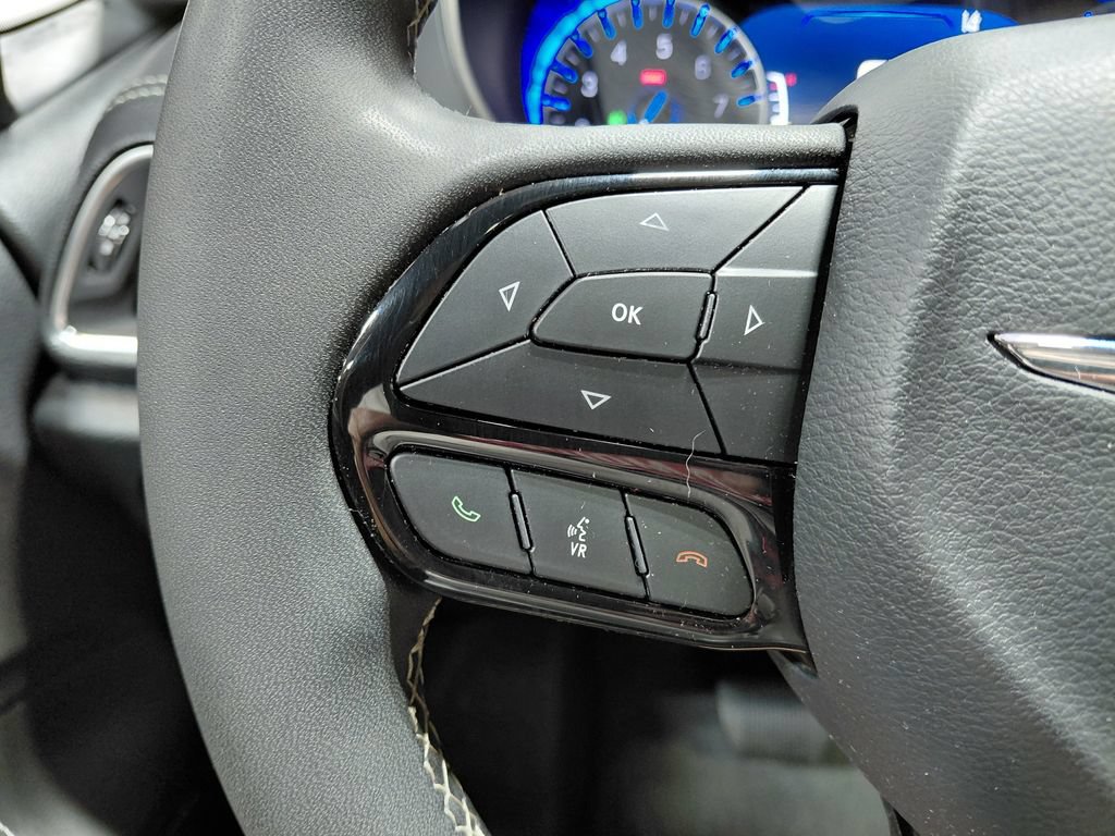 Used 2025 Chrysler Pacifica Limited w/ Uconnect Theater Family Group AWD/4WD image 48
