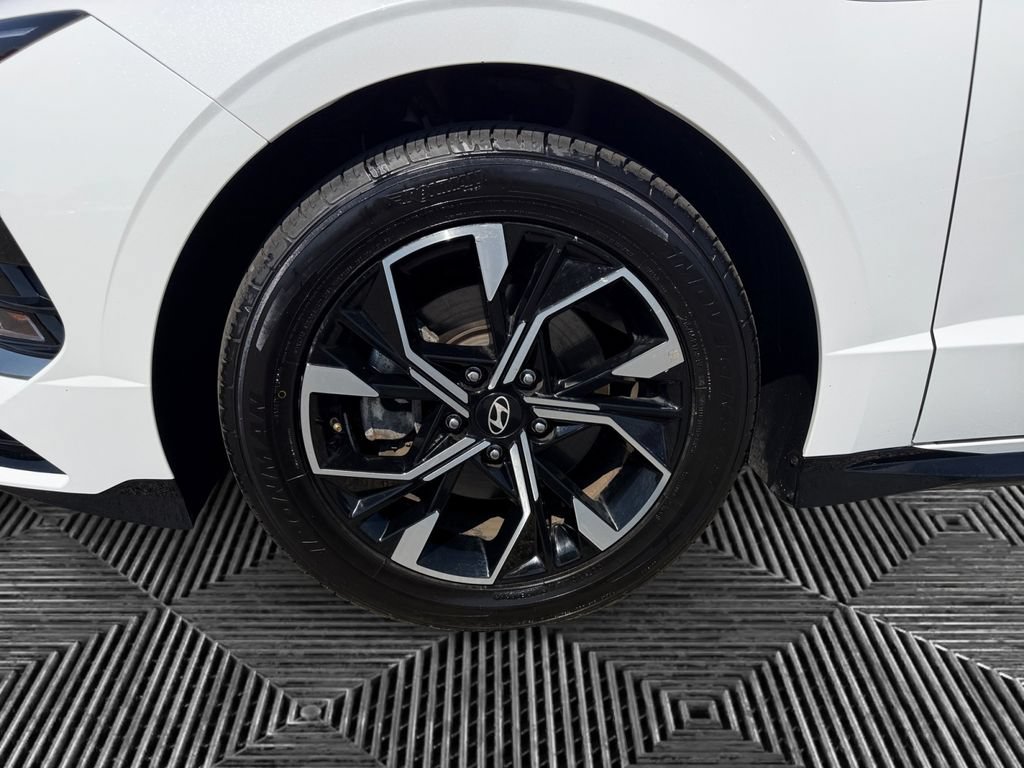 Used 2025 Hyundai Sonata SEL FWD image 15