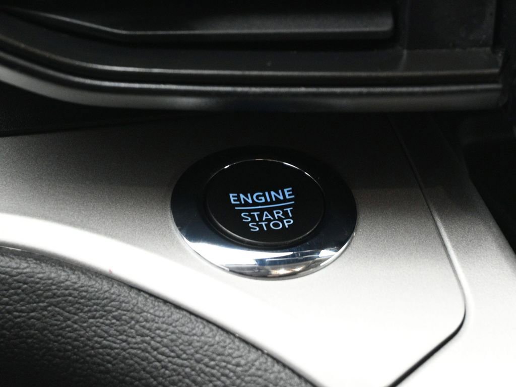 Used 2022 Ford Explorer XLT image 14