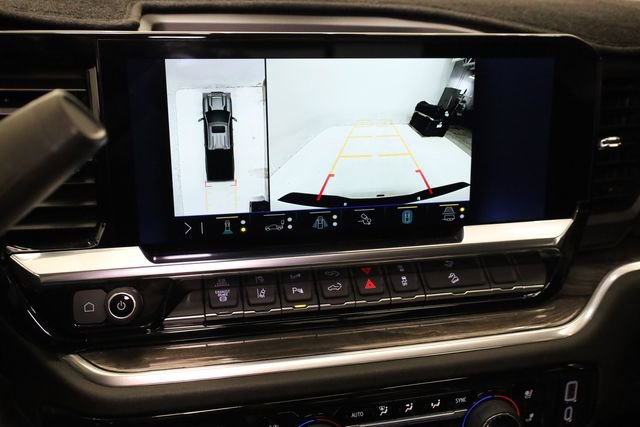 Used 2025 Chevrolet Silverado 3500 LTZ w/ LTZ Convenience Package image 21