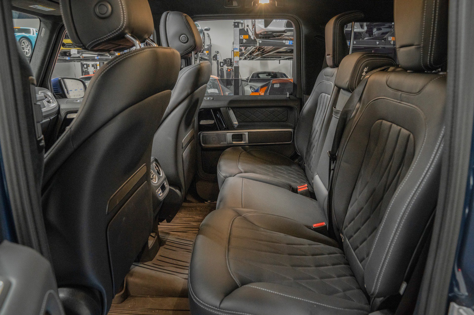 Used 2025 Mercedes-Benz G 550 image 31