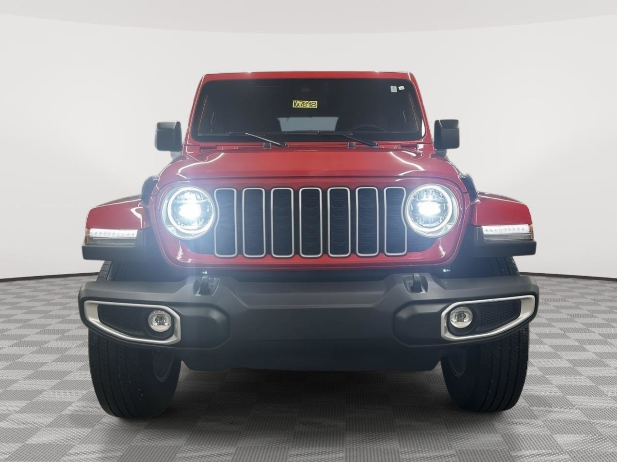 Used 2025 Jeep Wrangler Sahara image 2
