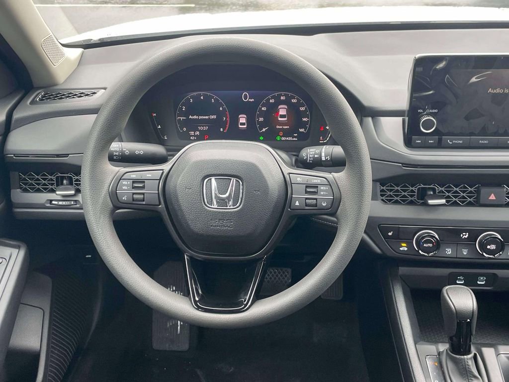 Certified 2025 Honda Accord SE image 13