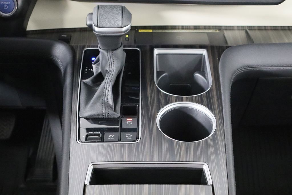 Used 2024 Toyota Sienna Platinum image 33