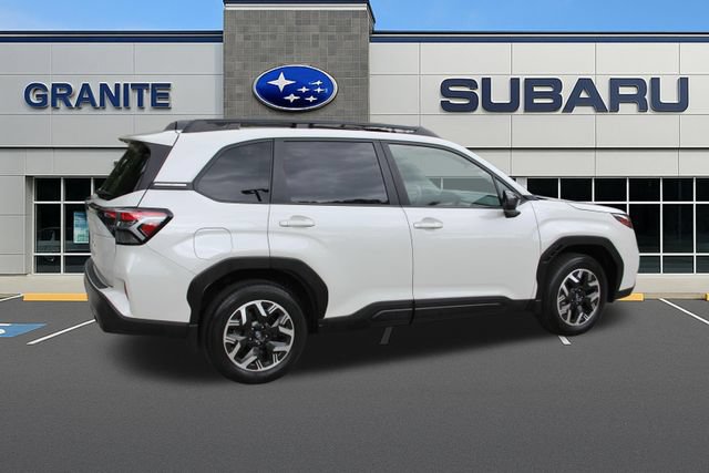 Certified 2025 Subaru Forester Premium AWD/4WD image 10