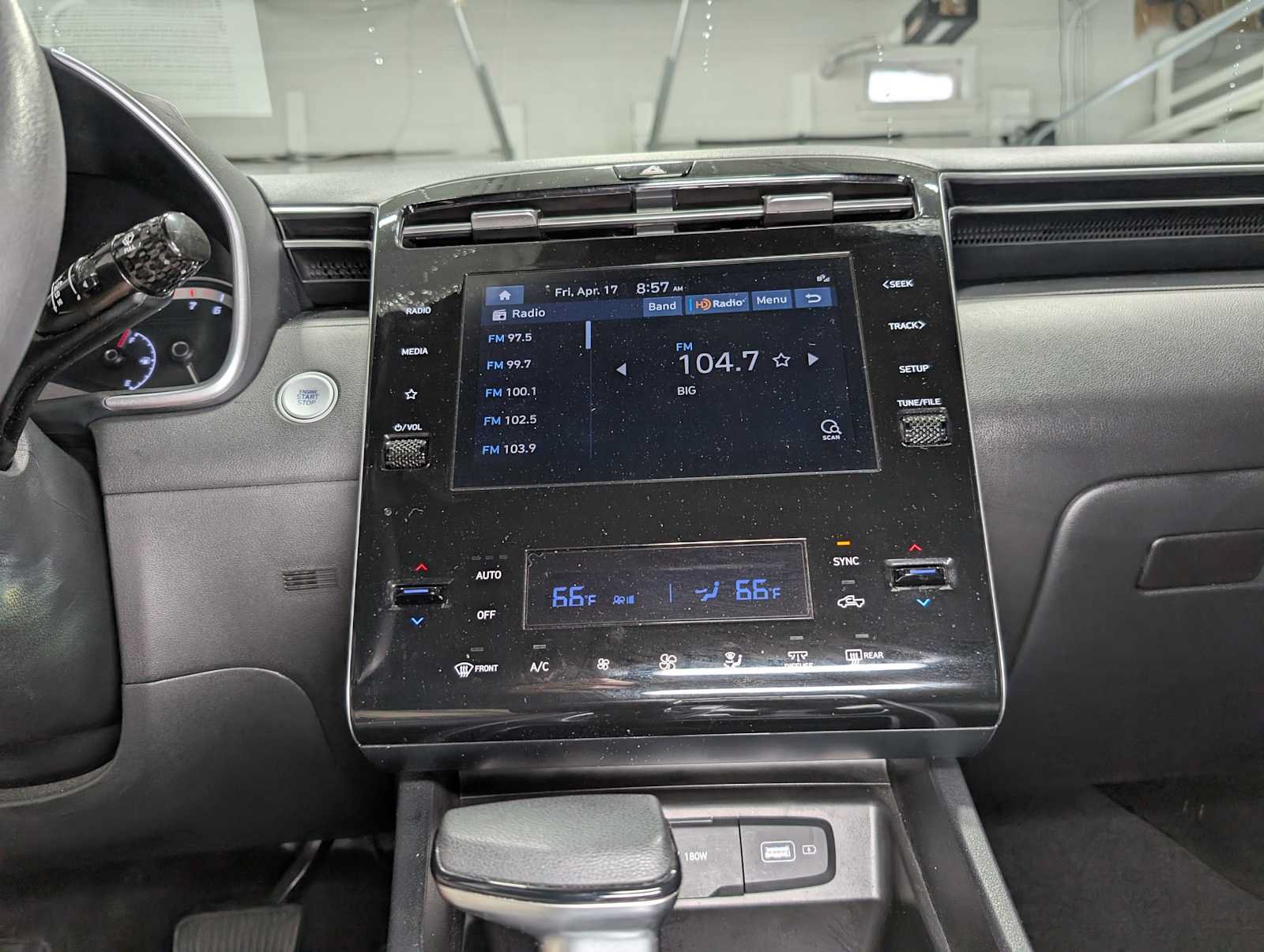 Used 2024 Hyundai Santa Cruz SEL AWD/4WD image 30
