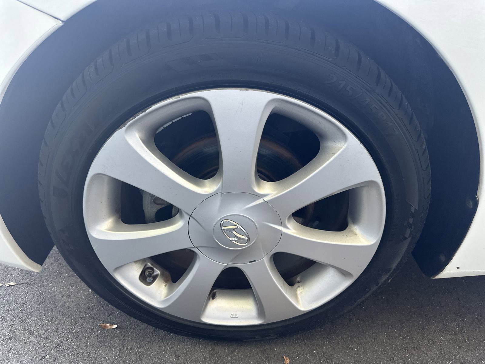 Used 2013 Hyundai Elantra Limited image 34