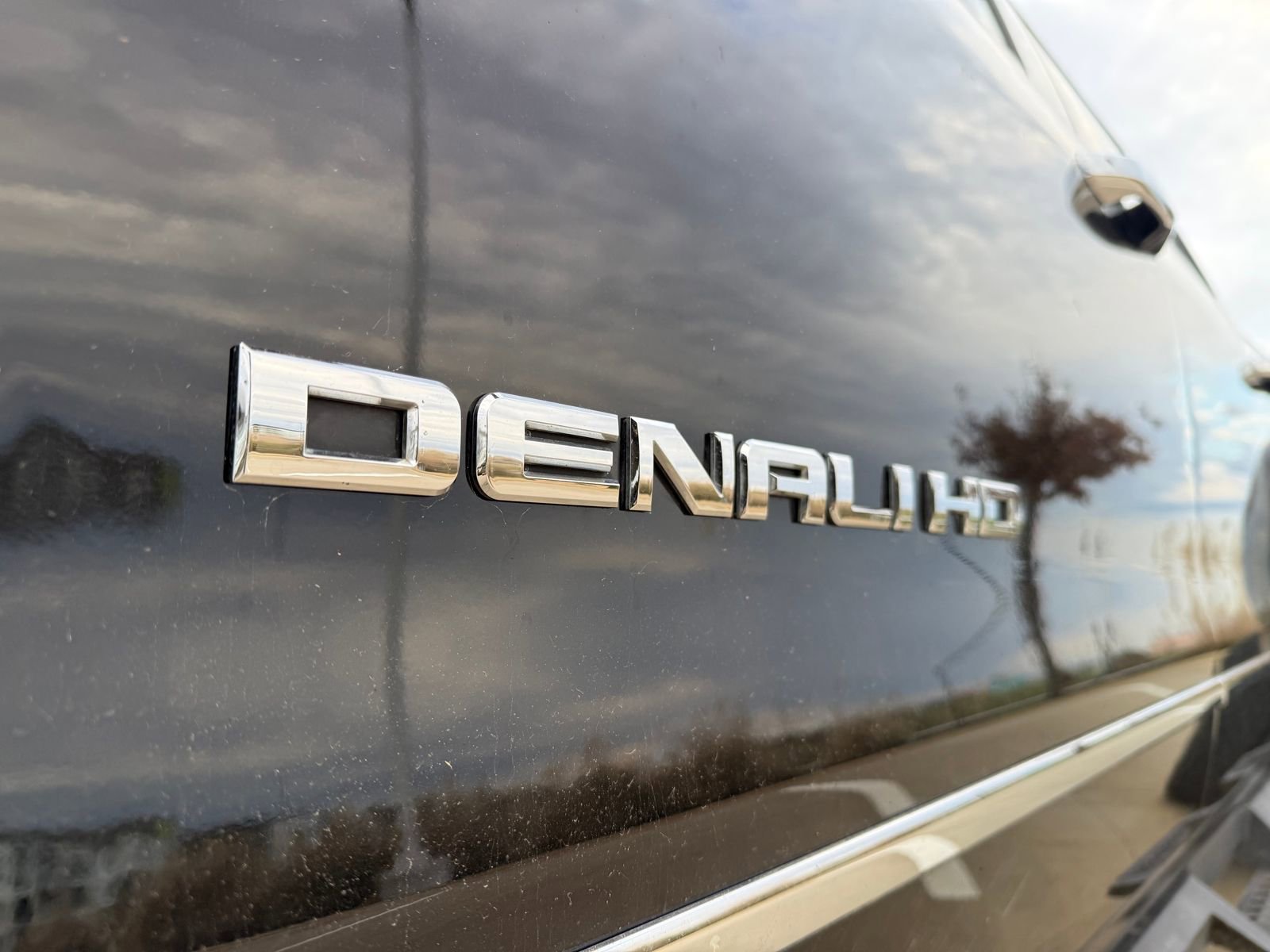 Used 2018 GMC Sierra 3500 Denali w/ Duramax Plus Package image 13