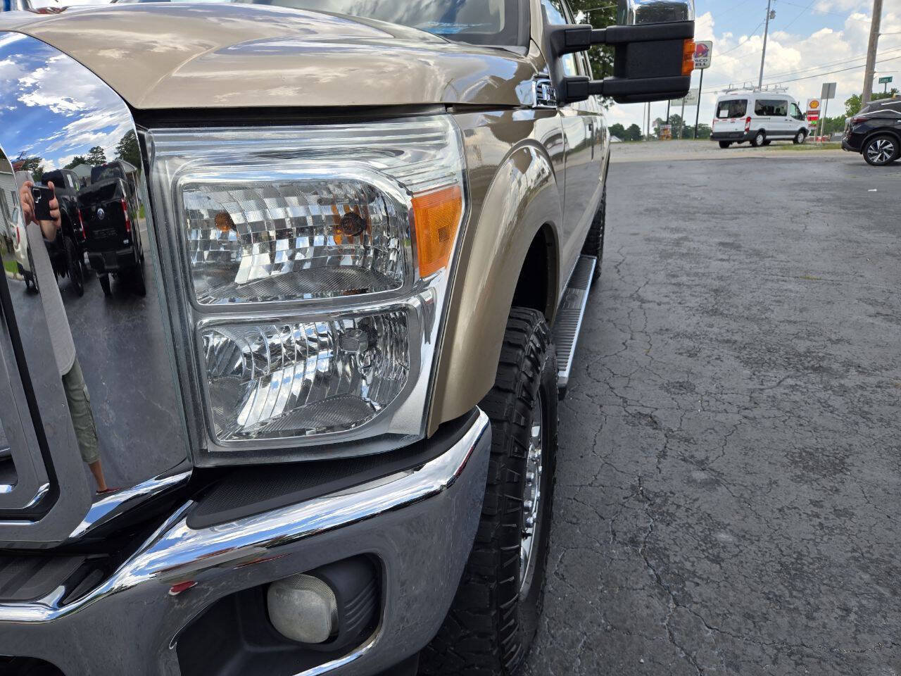 Used 2012 Ford F250 XLT w/ XLT Premium Pkg AWD/4WD image 11
