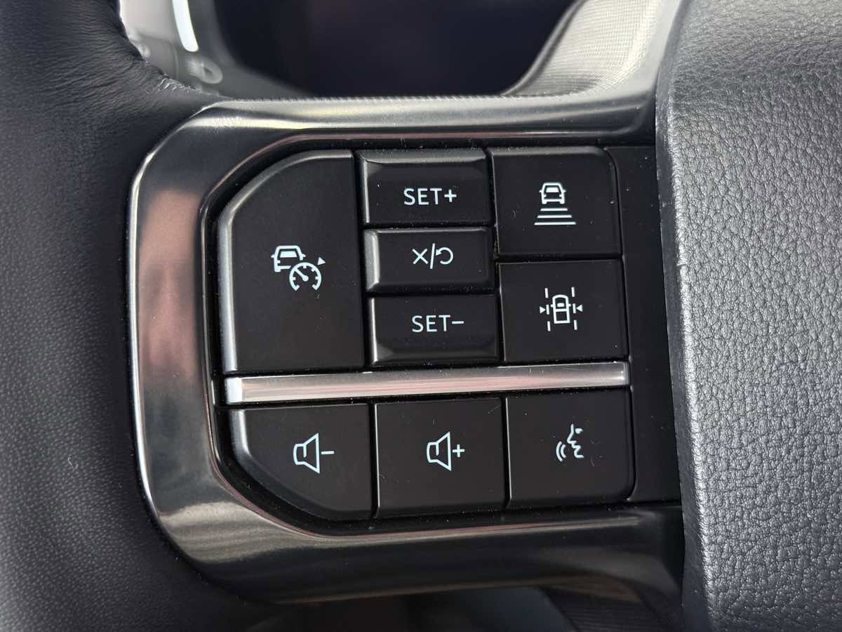 Used 2025 Ford F150 Platinum w/ FX4 Off-Road Package image 48