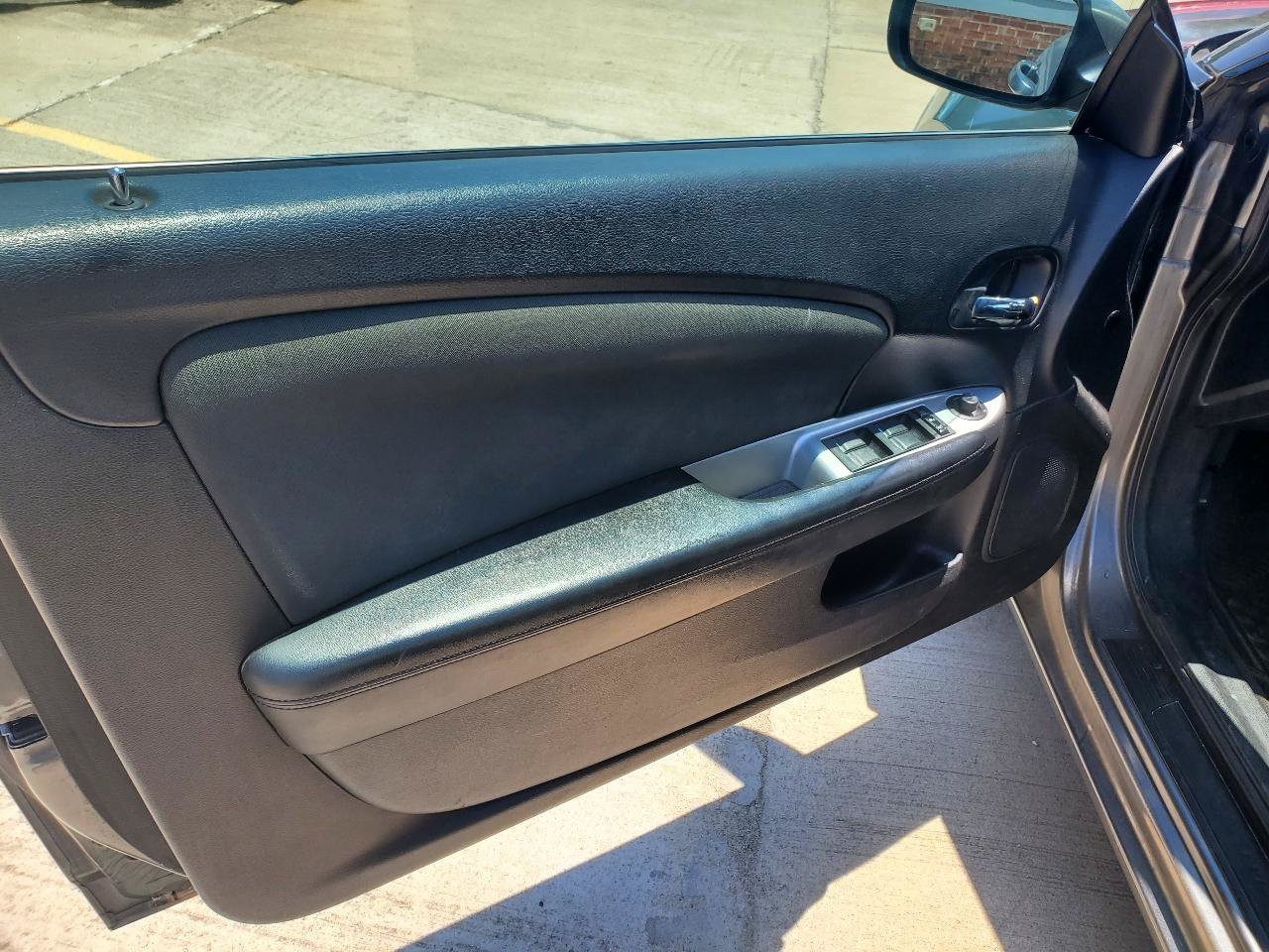 Used 2012 Chrysler 200 Touring FWD image 20
